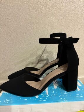 Black Ankle-Strap Block Heels | Size: 9